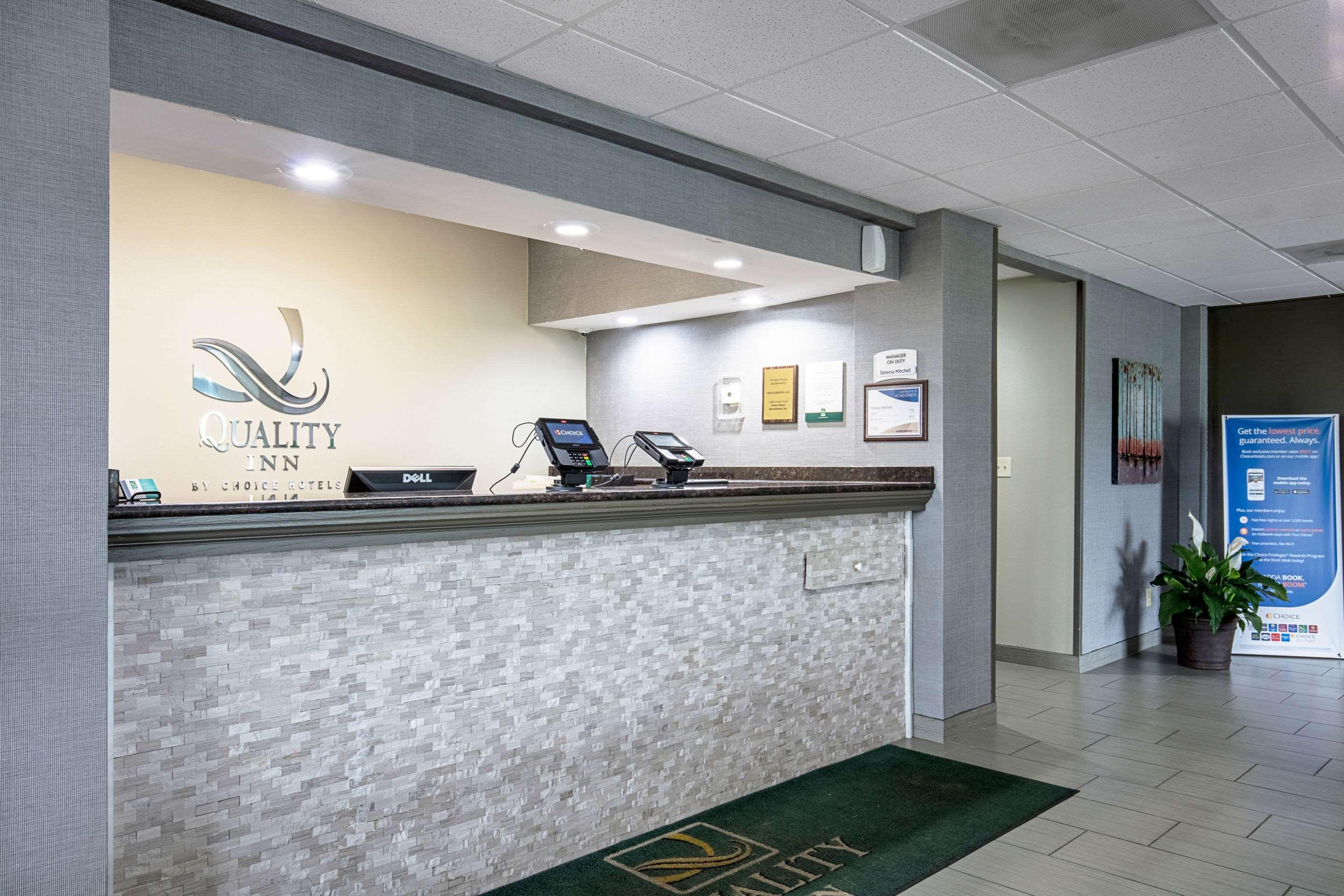 Quality Inn Holly Springs South Екстериор снимка